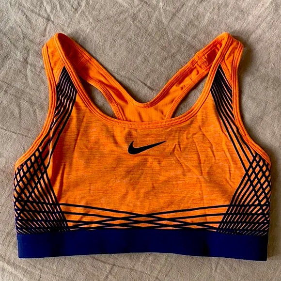 Nike Sports Bra - Picture 3 of 7
